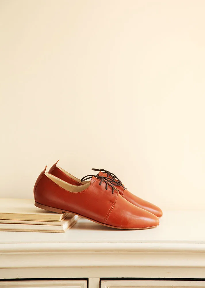 AMIRA Oxford Shoes - Cognac Brown