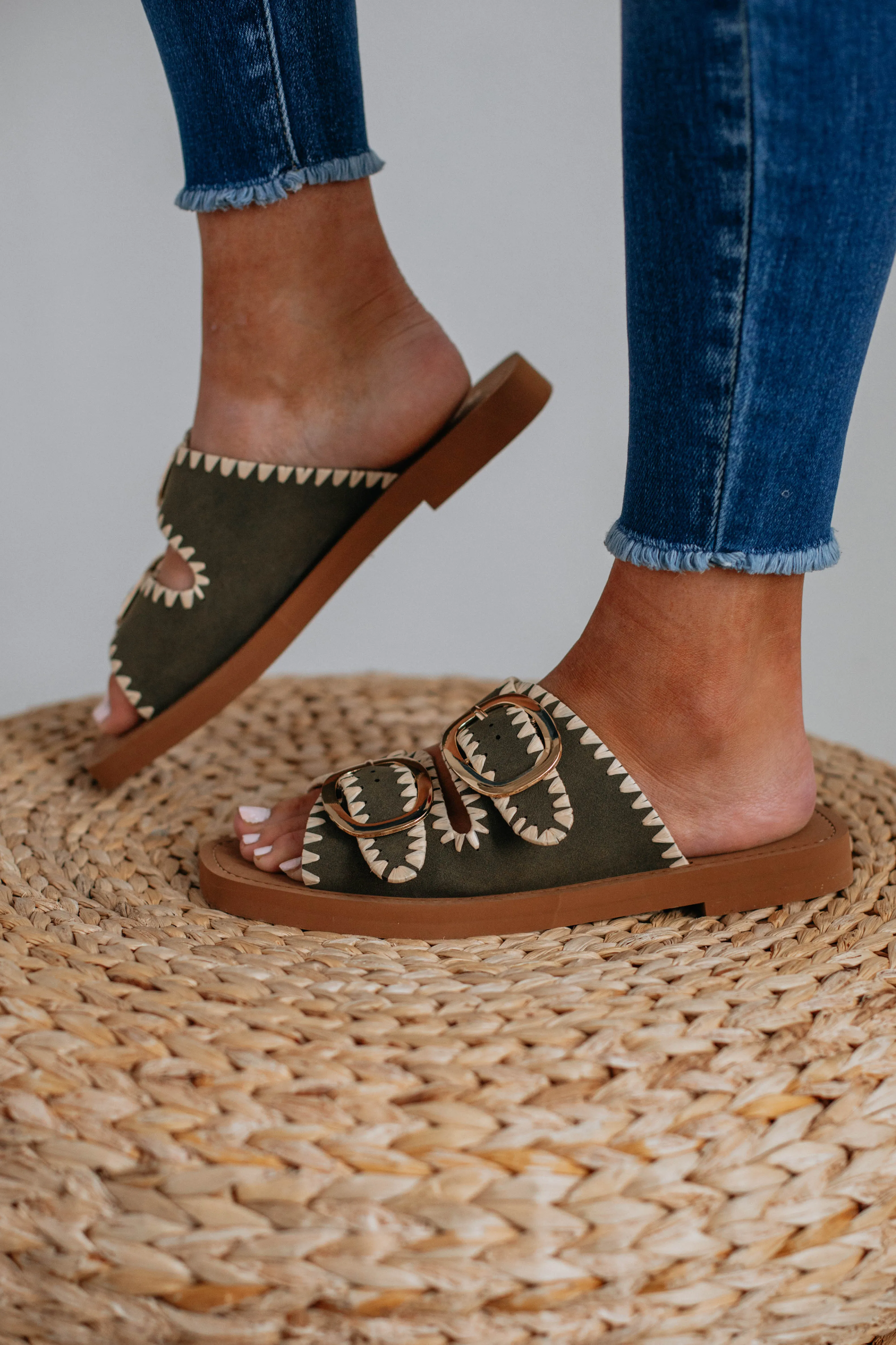 Going My Way Sandals - Olive