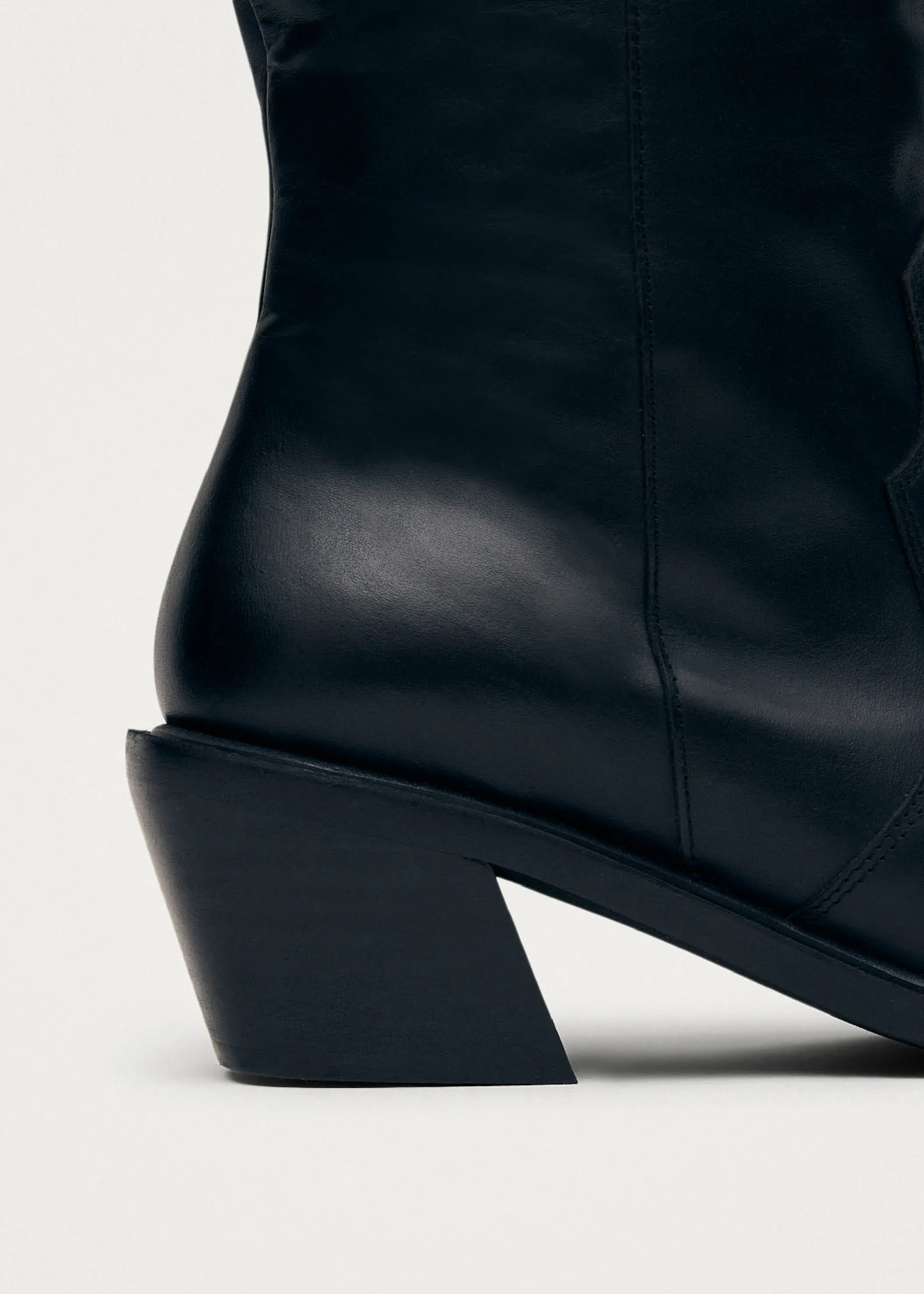 Mount Black Leather Boots