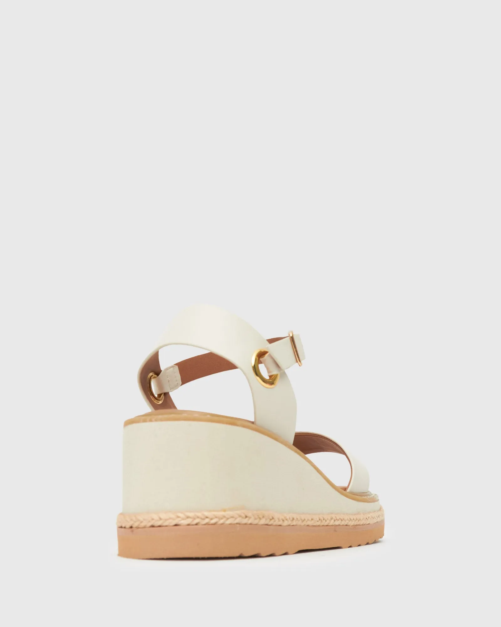 QUOE Vegan Wedge Sandals