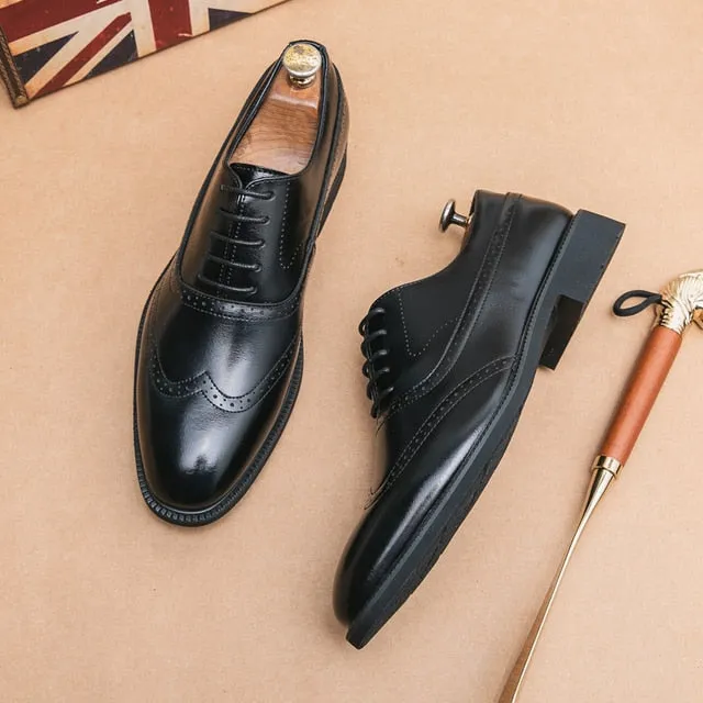 Solid Lace-Up Leather Brogue Shoes